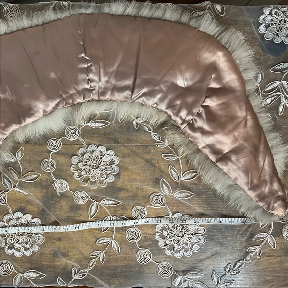 Vintage fox fur stole. - Picture 12 of 12